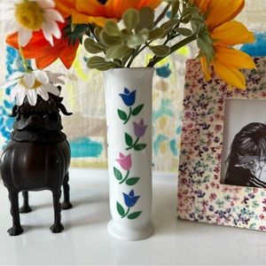 vintage 80s f.t.d.a. korea tulip bud vase